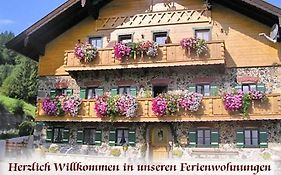 Bernerhof Ferienwohnungen Schmuck